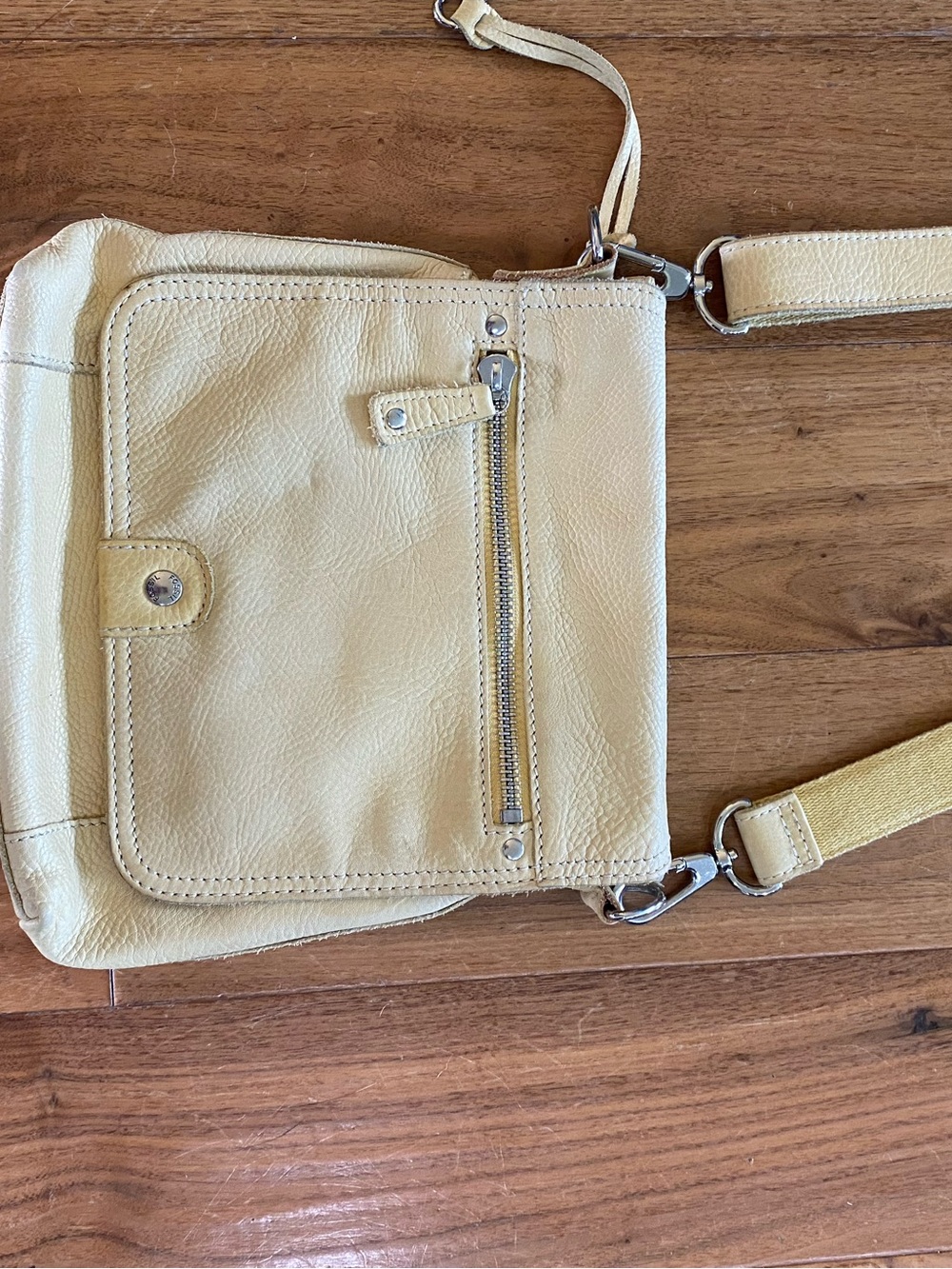 Fossil Yellow Leather Crossbody Bag with Front Zip Pocket